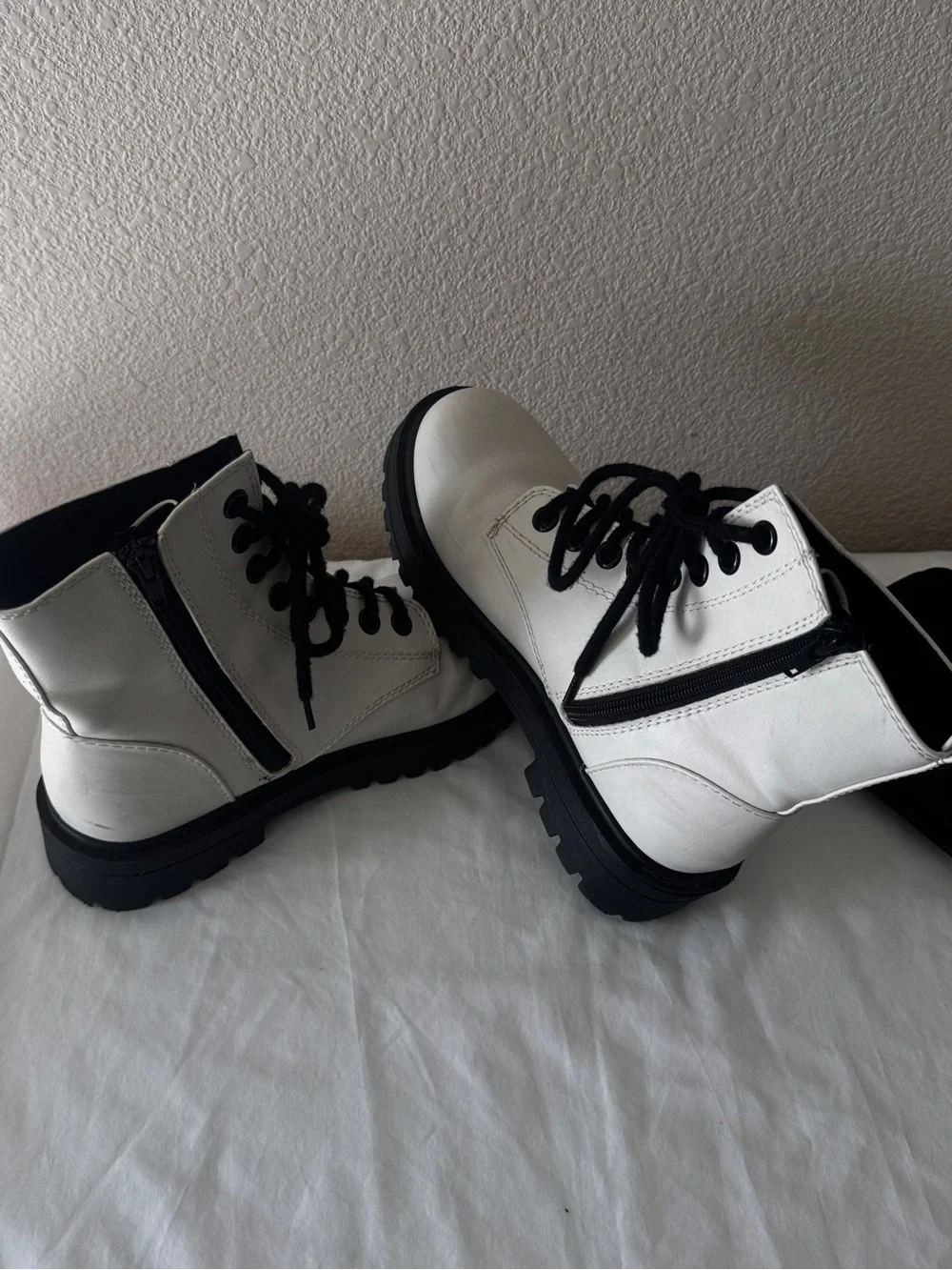 Youth White Lace-Up Combat Boots with Black Soles
